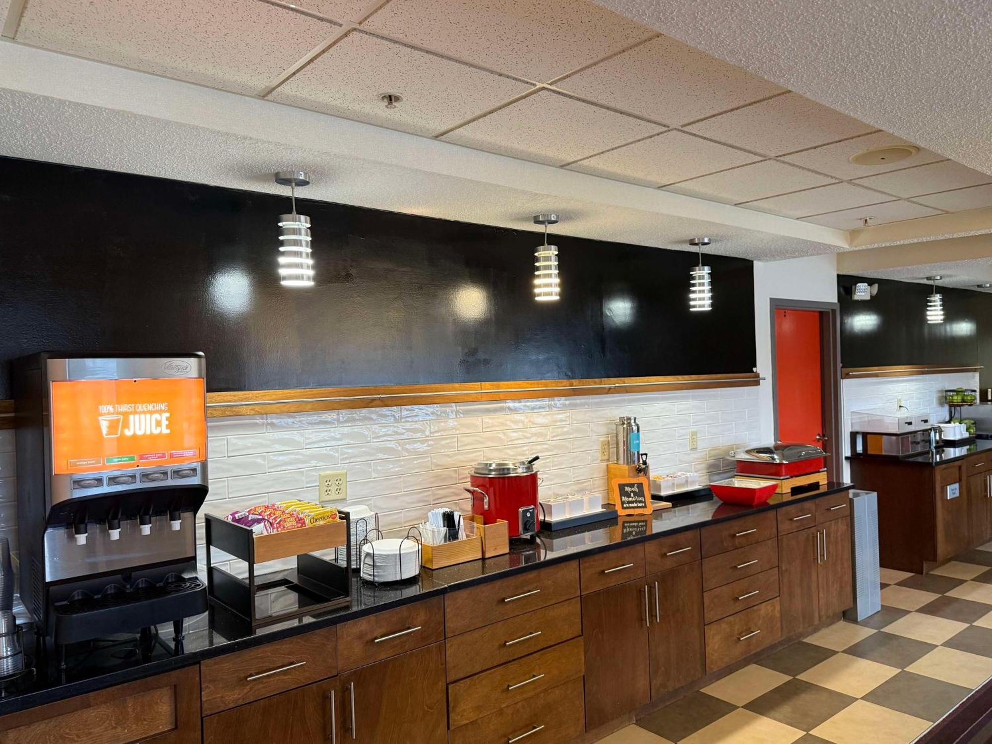 Surestay By Best Western Forsyth Decatur Exterior foto