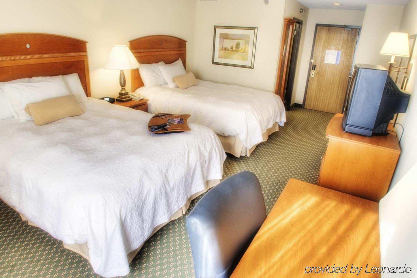 Surestay By Best Western Forsyth Decatur Habitación foto
