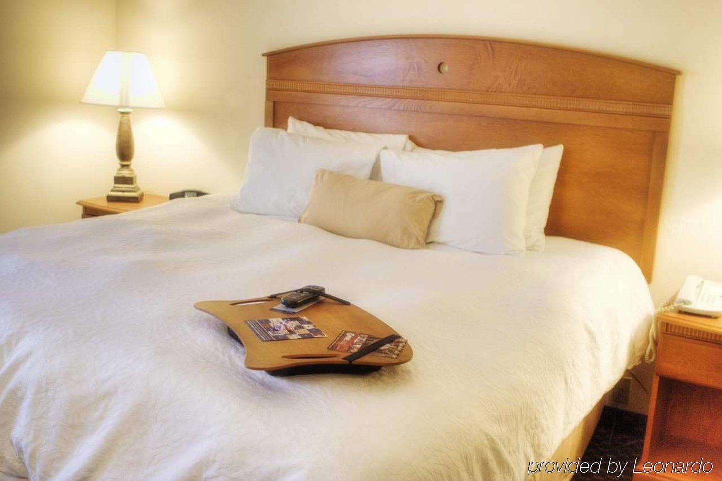Surestay By Best Western Forsyth Decatur Habitación foto