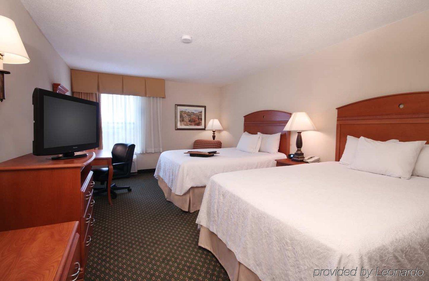 Surestay By Best Western Forsyth Decatur Habitación foto